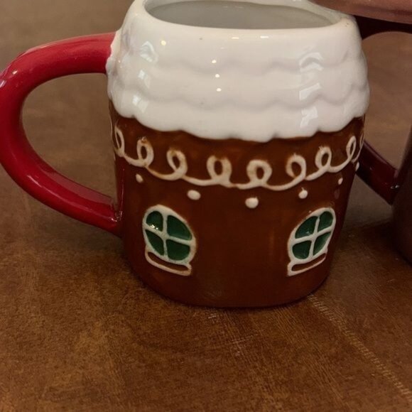 Gingerbread House Mug Set - 3 Piece Ceramic Holiday Cups - Picture 3 of 9